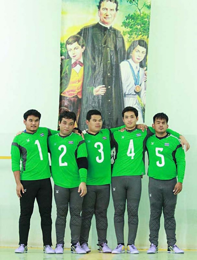 Thailand - "For us Don Bosco is a father". The men's national Goalball team brings Don Bosco to "Asian Para Games"