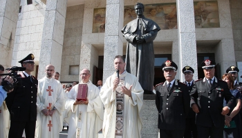 Italia – Colocación de la Reliquia de Don Bosco a su ubicación original