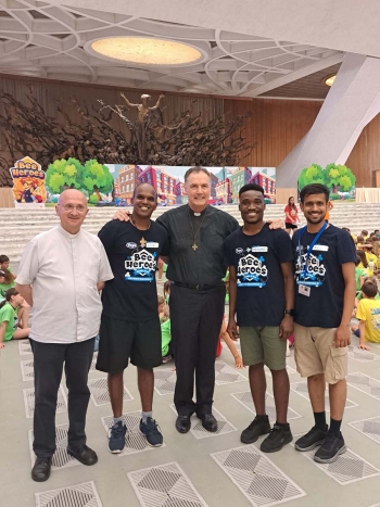 Vatican – "Bee Heroes": Estate Ragazzi in the Vatican