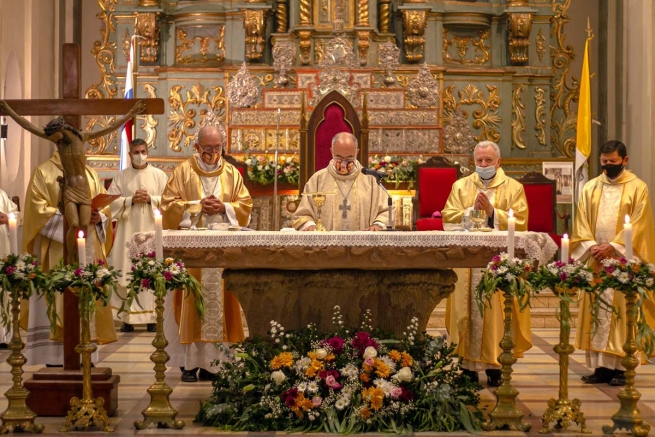 Paraguay - El cardenal salesiano Cristóbal López celebra una Misa por los 125 años de presencia salesiana