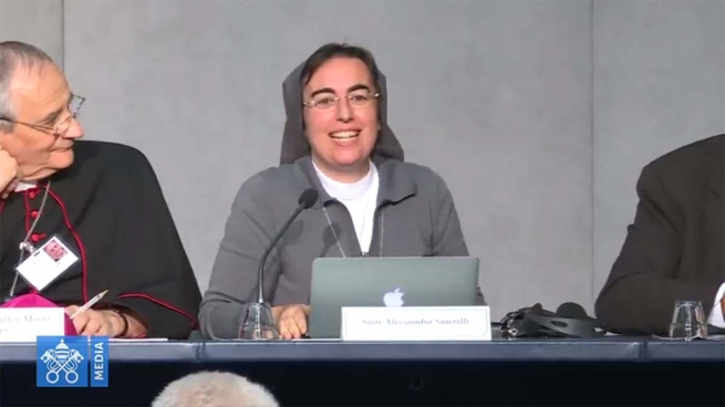 Vaticano - O "sonho" da Irmã Smerilli (FMA) no Sínodo: uma Igreja profética, transparente e confiável na economia