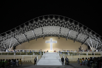 Portogallo – La Veglia della GMG, il Papa ai giovani: la gioia è missionaria, portatela ovunque