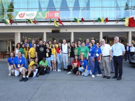 Portugalia – Przełożony Generalny, który przybył do Lizbony, został powitany na lotnisku przez młodych wolontariuszy