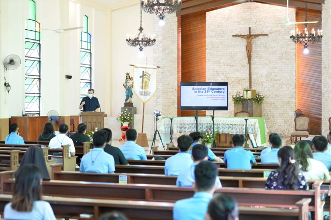 Filippine – Prima lectio magistralis del “Don Bosco Formation Center” di Lawaan