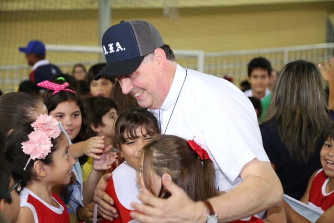 Brasil – “Mi corazón está verdaderamente feliz el estar en medio de ustedes”: Rector Mayor en Campo Grande