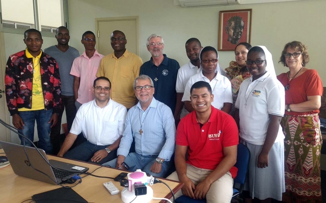 Mozambique – Presentación del P. Filiberto González sobre la presencia salesiana en las redes sociales