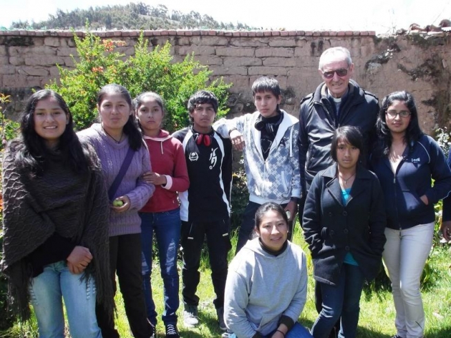 Bolivia - Archbishop Tito Solari: "how to educate young people in a world of anti-values"