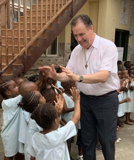 Guinea Ecuatorial – La indicación del Rector Mayor a la Familia Salesiana de Malabo: “Crecer en la identidad salesiana”