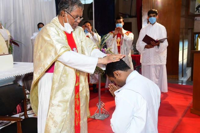 India – Ordinato sacerdote il salesiano Michael Gaikwad