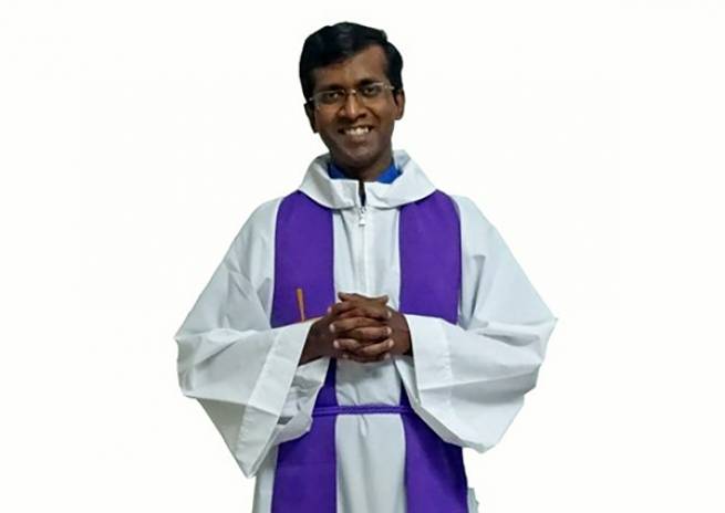 India – El Padre Leon Cruz, SDB, misionero de la Misericordia