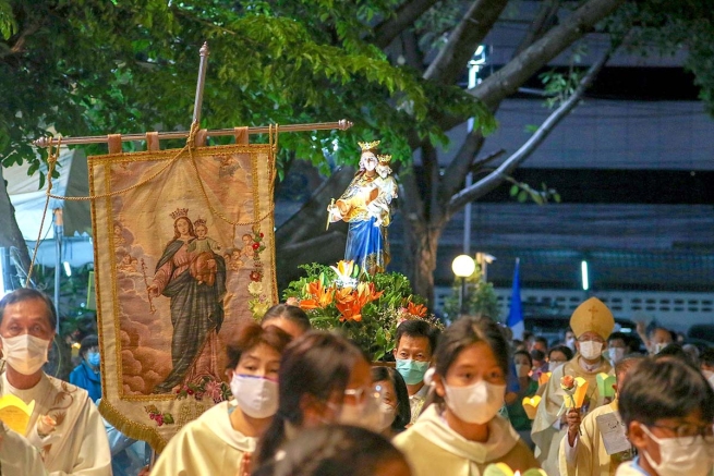 Thailandia – Celebrazione eucaristica e processione in onore di Maria Ausiliatrice