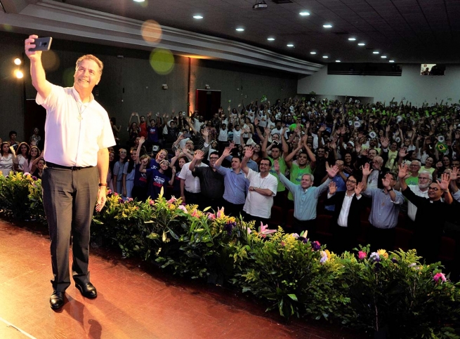 Brazil - "Carry the heart of each one of us in your heart as Father and Rector Major": Rector Major's visit ends