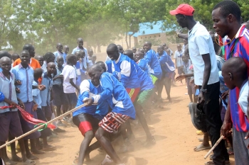 Sudan del Sud – I giovani allievi della scuola “Don Bosco” di Tonj festeggiano la Giornata dello Sport