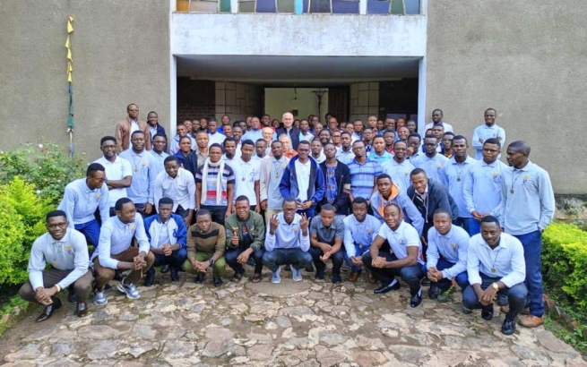 R.D. Congo – Esercizi Spirituali per salesiani e salesiani in formazione dell’Ispettoria Africa Centrale