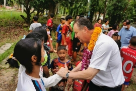 Tailandia - “La Casa Don Bosco es tu casa. Tú también tienes un futuro”: el Rector Mayor en Bangsak