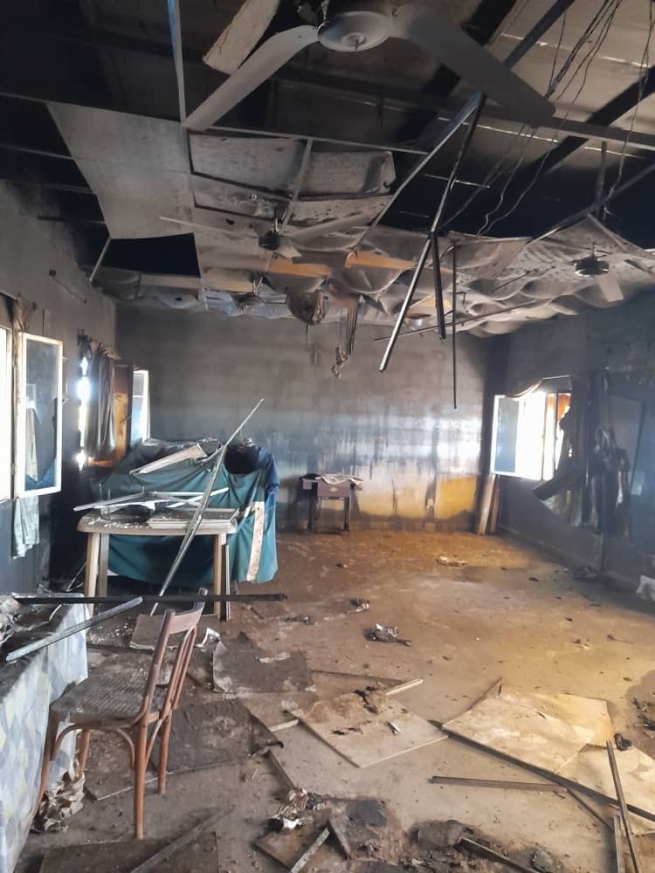 Sudan – Gli spari di un cecchino generano un incendio nella casa delle FMA a Karthoum