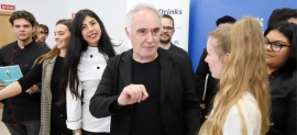 Espagne – Inauguration d'une cuisine communautaire de la Fondation « Don Bosco », en présence du célèbre chef Ferran Adriá