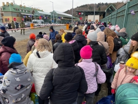 Ukraine - Ukrainian people moving in search of safety