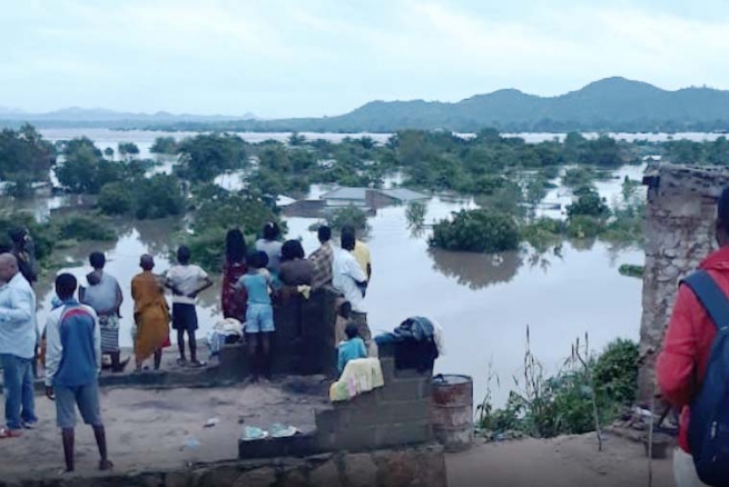 Mozambico – Il Rettor Maggiore: “Sentite la vicinanza della mia preghiera e la presenza della Vergine Ausiliatrice che vi accompagna”