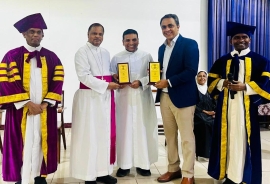 India – “BibleOn” App receives Creative Ministry Award