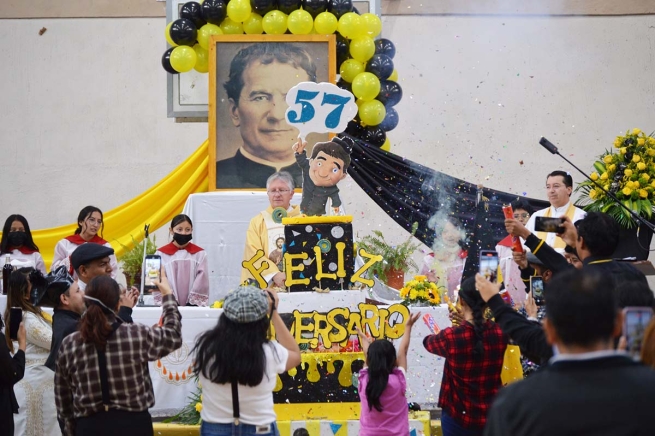 Ecuador - Over 2,500 people participate in 57th anniversary celebration of Don Bosco Oratory in Cuenca