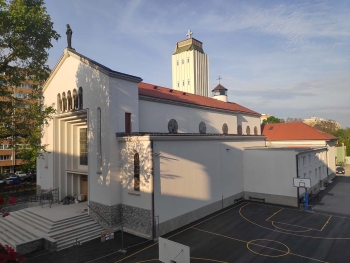 Croatia – The new altar consecrated in the newly renovated Church of Mary Help of Christians in Zagreb