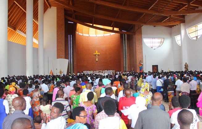 Burundi – Consacrazione e inaugurazione del santuario di Maria Ausiliatrice a Buterere