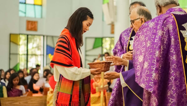 India – Los jóvenes del noreste de India celebran el centenario de la presencia salesiana en Bangalore