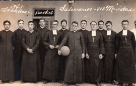 El Salvador - Salesianos y Maristas en un partido de baloncesto