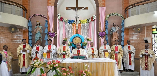 India – Salesian Province of Dimapur applauded 11 Jubilarians