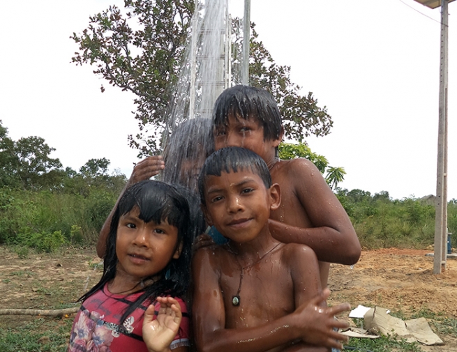 Brasil – Assistência Missionária Ambulante: novos poços em aldeias da etnia Bororo