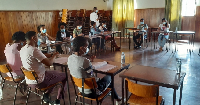 Capo Verde – Primo incontro del piano di formazione per giovani animatori