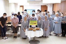 South Korea – “Bible and Life” growing amidst the digital world