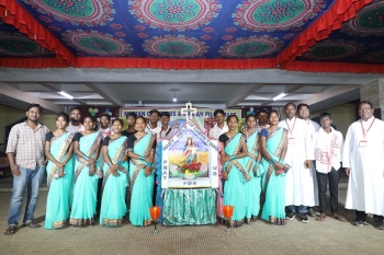 India - Primer Congreso Mariano y Peregrinación en la iglesia de María Auxiliadora en Kuarmunda