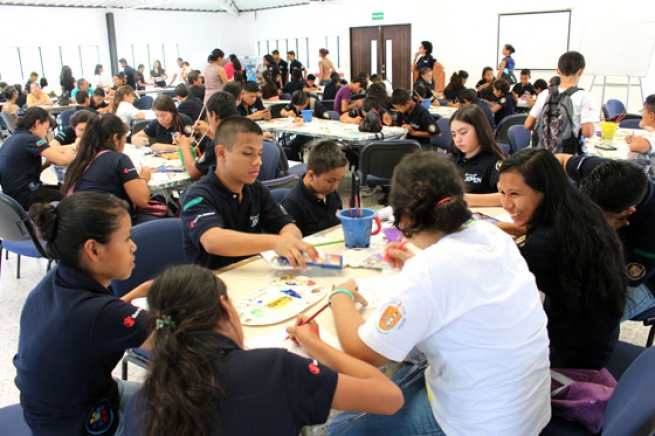 El Salvador – Promuovere l’educazione complementare per bambini e ragazzi