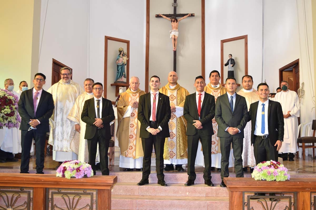 Colombia - First profession of six Salesians