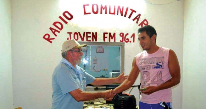 Paraguay – I 25 anni della radio “FM Joven”