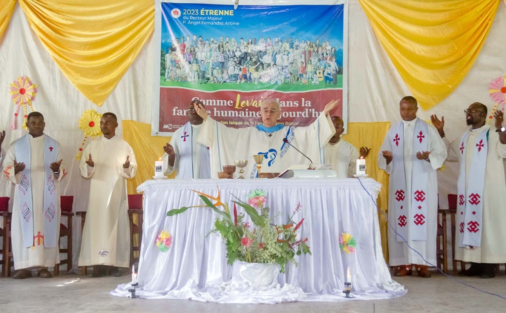 R.D. Congo – Festa della Strenna 2023 del Rettor Maggiore per i salesiani di Kinshasa