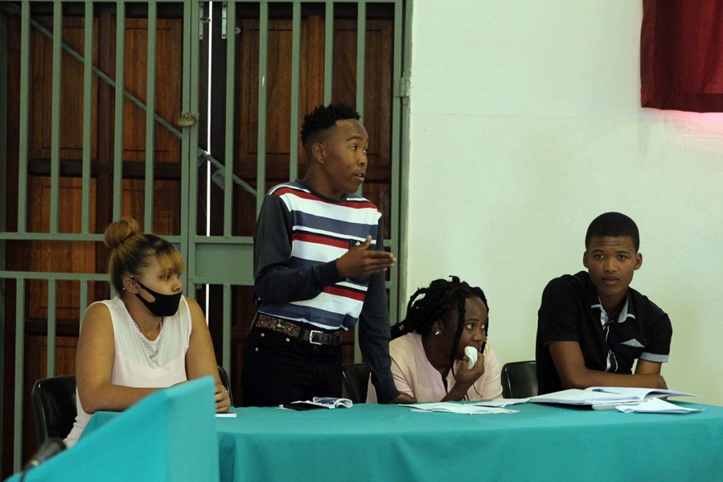 South Africa - Students of "Don Bosco Educational Projects" debate on apartheid