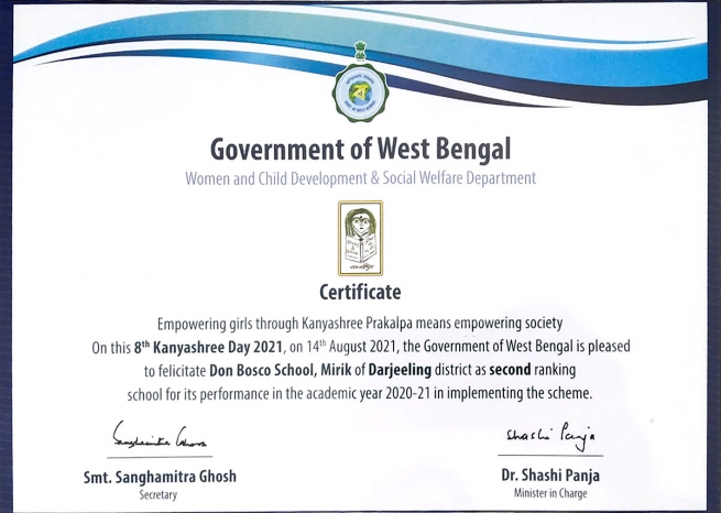 India - El Gobierno de Bengala Occidental galardona a la secundaria "Don Bosco Mirik"