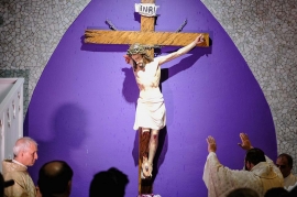 Cile – Il “Cristo Spezzato”, quello dei sofferenti e degli emarginati