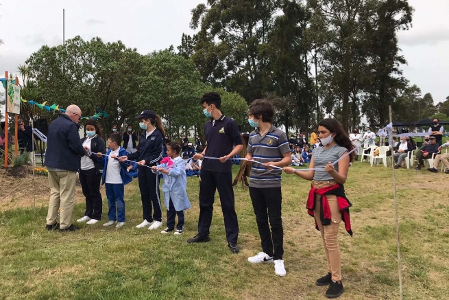 Uruguay – Con un “Bosque de esperanzas” se celebran los 140 años del Colegio San Isidro