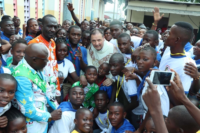 République Démocratique du Congo – Le Recteur Majeur : « Chacun de nous a le droit d’être aimé »