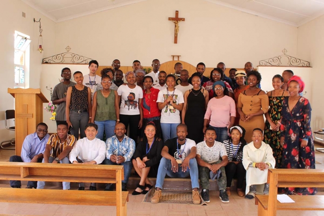 Sudafrica – 30 giovani riflettono sul Mese Missionario Straordinario