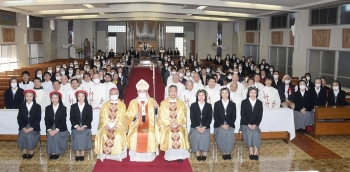 Japão - Três profissões perpétuas e três primeiras profissões entre as Irmãs da Caridade de Jesus