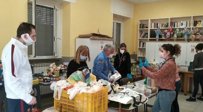 Italia – El Covid-19 no detiene la ayuda a los pobres y necesitados