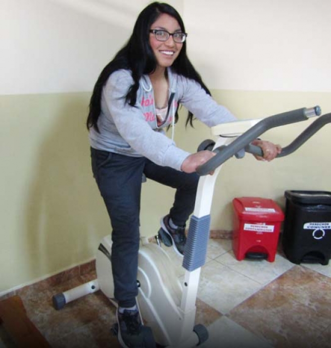 Equateur – La volonté de Nataly de surmonter son grave problème physique