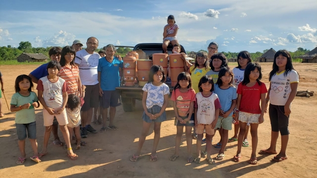 Brazil – Donations of clay filters alleviate suffering of Xavante natives in Campinapolis