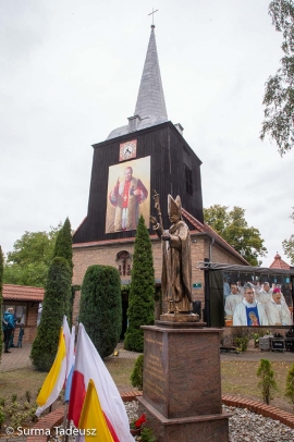 Pologne - Consécration de l'église et institution du Sanctuaire du Bienheureux Stefan Wyszyński