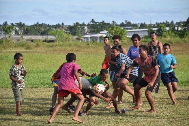 Isole Fiji – Con i giovani all’oratorio salesiano di Suva